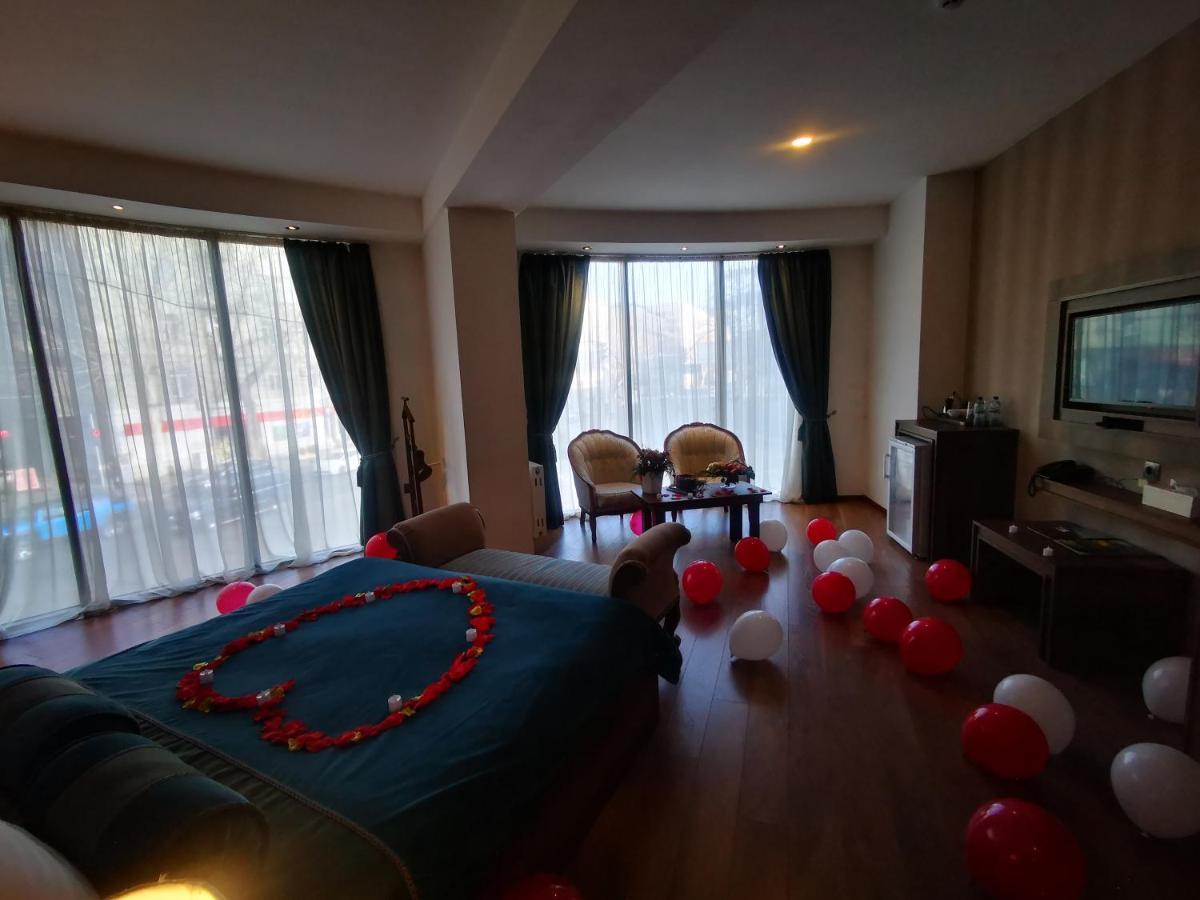 Green Queen Hotel Tbilisi Zewnętrze zdjęcie